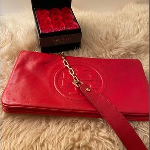 Tory Burch Reva Clutch Leather Red Golden Chain